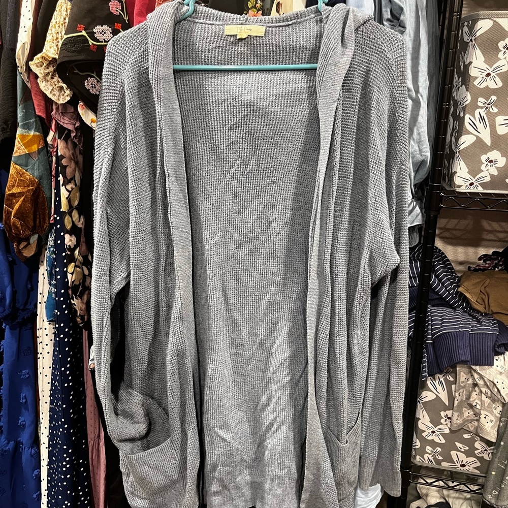Elegant Gray Women's Cardigan